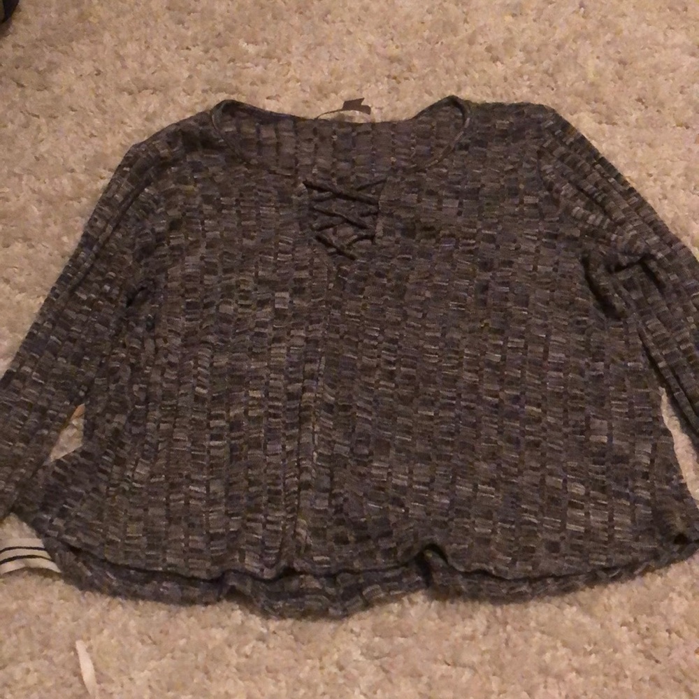 criss cross front long sleeve